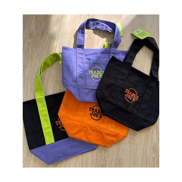 Trader Joe's Mini Tote (Set of 4) Halloween Trick-Or-Treat Canvas Bag-NWT - Picture 1 of 6